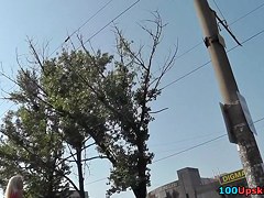 Hawt blond in real street upskirt vid