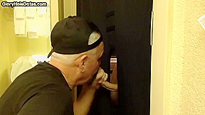 Homemade gaydaddy sucks gloryhole dick 4 cum in mouth