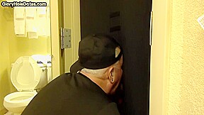 Homemade gaydaddy sucks gloryhole dick 4 cum in mouth