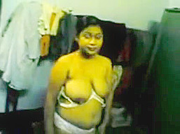 Horny Amateur Aunty Gets Her Pussy Rubbed By Lover