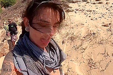 Horny Girl Want His Dick In A Public Beach And Take A Big Facial