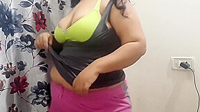 Hot Bhabhi Ne Strip Kiya Apne Boyfriend Ke Liye 1