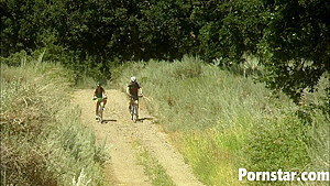 Hot Biker Avenna Lee Fucked Raw Outdoors