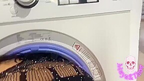 Hot Busty Girl Trapped In The Washing Machine And Stuffing It