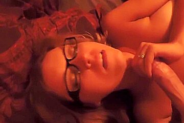 Hot Busty Wife Gets Her Pussy Licking And Swallows Cum