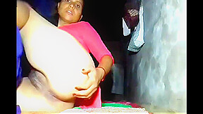 Hot Indian Mumbai Desi Girl Pussy Water