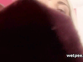 Hot Puppy Gaps Pussy Hole And Takes A Long Pee