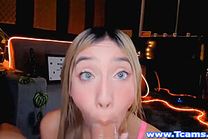 Hot Tranny Sucking Boyfriend Cock