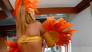 Hot hammering of beauty from Brazil