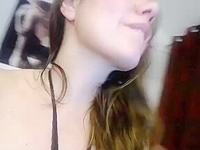 Hotjuliaxxx with a toy