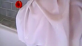 Hotties Engulf Fat Cock And Have A Fun Some Golden Showers