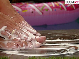 I Wash My Stinky Feet For You - KinkyBitches