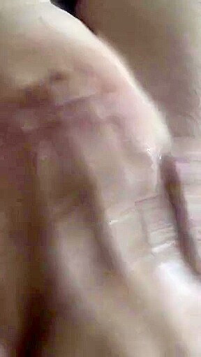 I fuck and fist