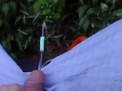 I piss in neighbors garden for 4 straight minutes after drinking 12 pack