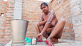 Indian Aunty Bathing And Fingering Her Pussy