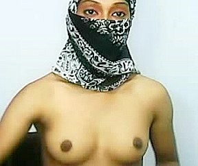 Indian Muslim Chick goes wild on Cam with me 