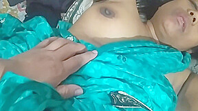Indian Wife Hot Fucking In Saree To Creampie Inside Wet Pussy