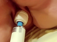 Interview with BBW slut ends in orgasm 