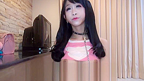 Japanese Ladyboy In Live TV Wank