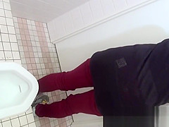 Japanese babes peeing golden piss in urinal POV