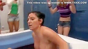 Jellywresting Babe Pussylicked By Classmate