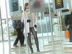 Jeny Smith transparent leggings flashing