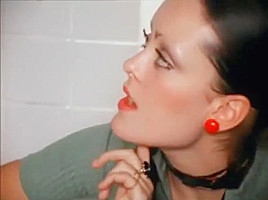 Joe dallesandro's hanging cock in trash