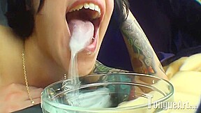 Johannie Fat Tongue 14 Min