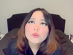 Joi W/ Asian Brat