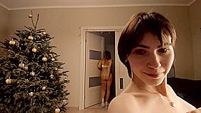 Juicy lesbian babes eating pussy