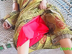 Kamal Khat Pe Soi Hui Thi Malik Ghar Me Lejake Badhiya Se Thoka