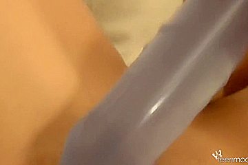 Keira Stripping With Ferrera Gomez