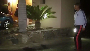 Kleine Pissparty im Urlaub