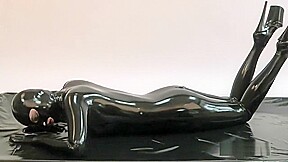 Latex Veronica Vacbed
