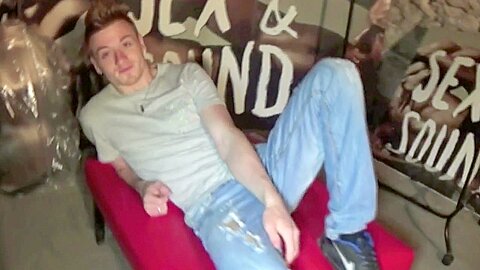 Latino Twink Fucked Rough In A Discreet Basement - CrunchFrenchBareback