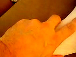 Les pieds de ma femme en nylon blanc et vernis rouge 1