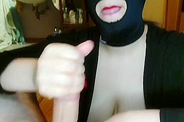 Lipstick Bubblegum Blowjob
