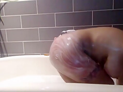 Live Show In The Bathtub! - Loulou Petite