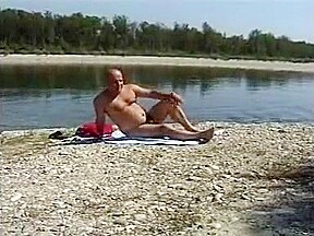 MILF Spy On A Nude Man In Beach