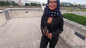 Mar Bella In A Pretty Veiled Arab Girl Gets Fucked Publicly In Anal By 2 Black Guys To Go To