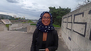 Mar Bella In A Pretty Veiled Arab Girl Gets Fucked Publicly In Anal By 2 Black Guys To Go To
