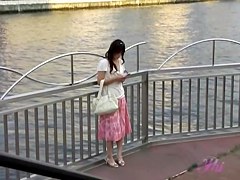 Marvelous pasty sweetie loses her long skirt during quick sharking scene