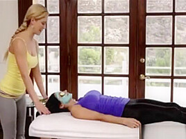 Massage lesbian