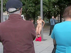 Master anal fucks big ass slave outdoor