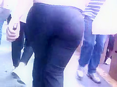 Mature ASS02