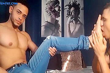 Max Avila In Gives-alan-hard-alan Hard-a-blowjob
