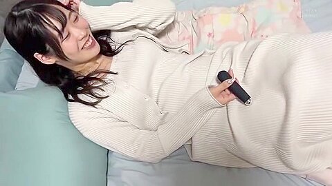 Mogi-123 [first Shooting] A Cafe Clerk Who Wants To Do