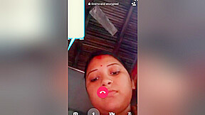 Most Demanded Jyotsna Boudi Bathing And Fingering Shows To Lover On Video Call 5