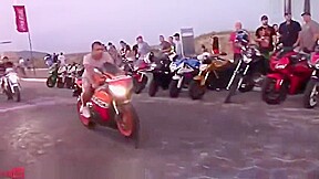 Motoencuentro en Brasil Chicas culonas en tanga