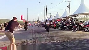 Motoencuentro en Brasil Chicas culonas en tanga